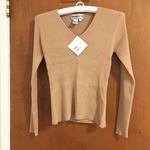 NWT Fitted Ribbed Long Sleeve V-Neck Women's Top